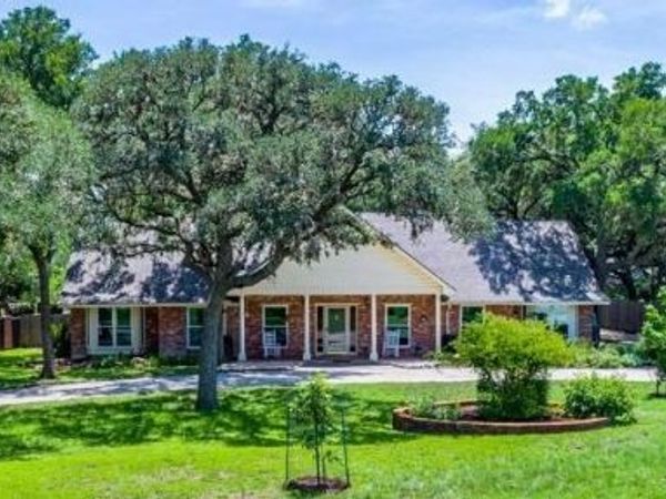 97 W Mimosa CIR, San Marcos, TX 78666
