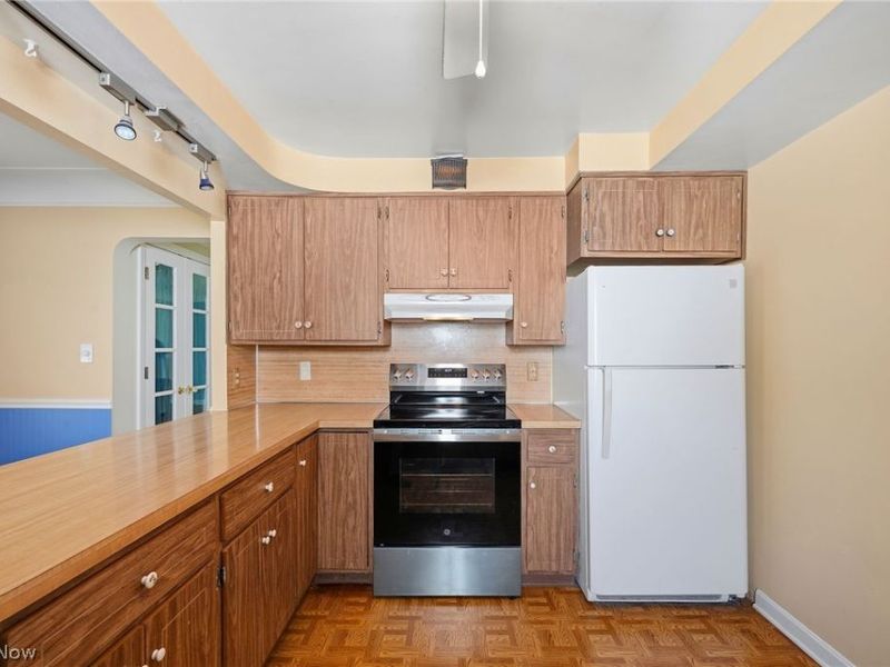 4250 Eastway Road, South Euclid, OH 44121 Photo 9