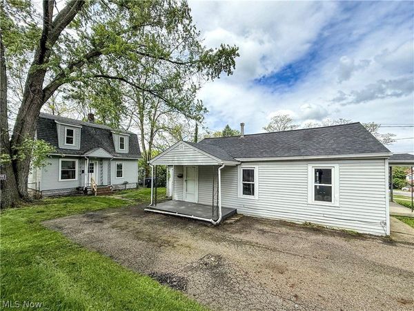 242 Orchard Avenue , Cuyahoga Falls, OH 44221
