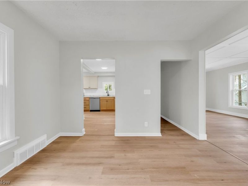 242 Orchard Avenue, Cuyahoga Falls, OH 44221 Photo 8