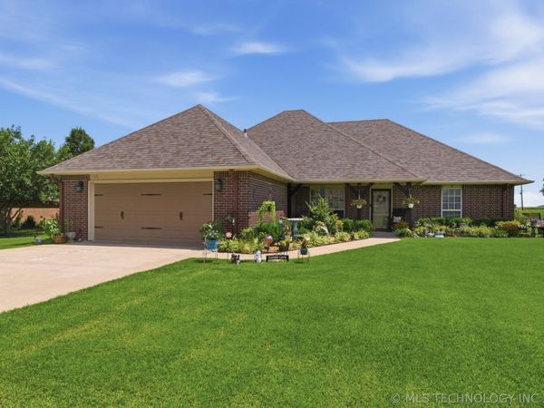 5801 Saddle Lane, Skiatook, OK 74070