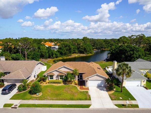 5009 SOUTHERN PINE CIRCLE, VENICE, FL 34293