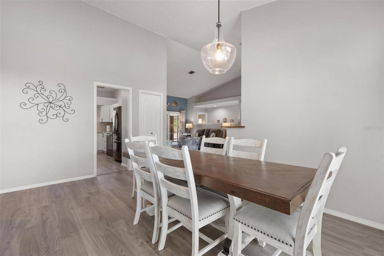 5009 Southern Pine Circle, Venice, FL 34293 Photo