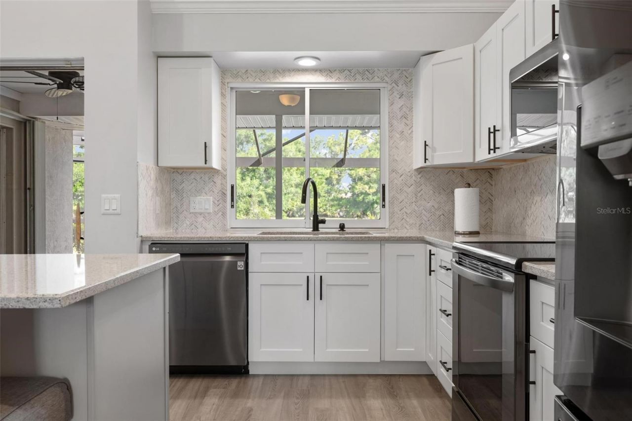 5009 Southern Pine Circle, Venice, FL 34293 Photo