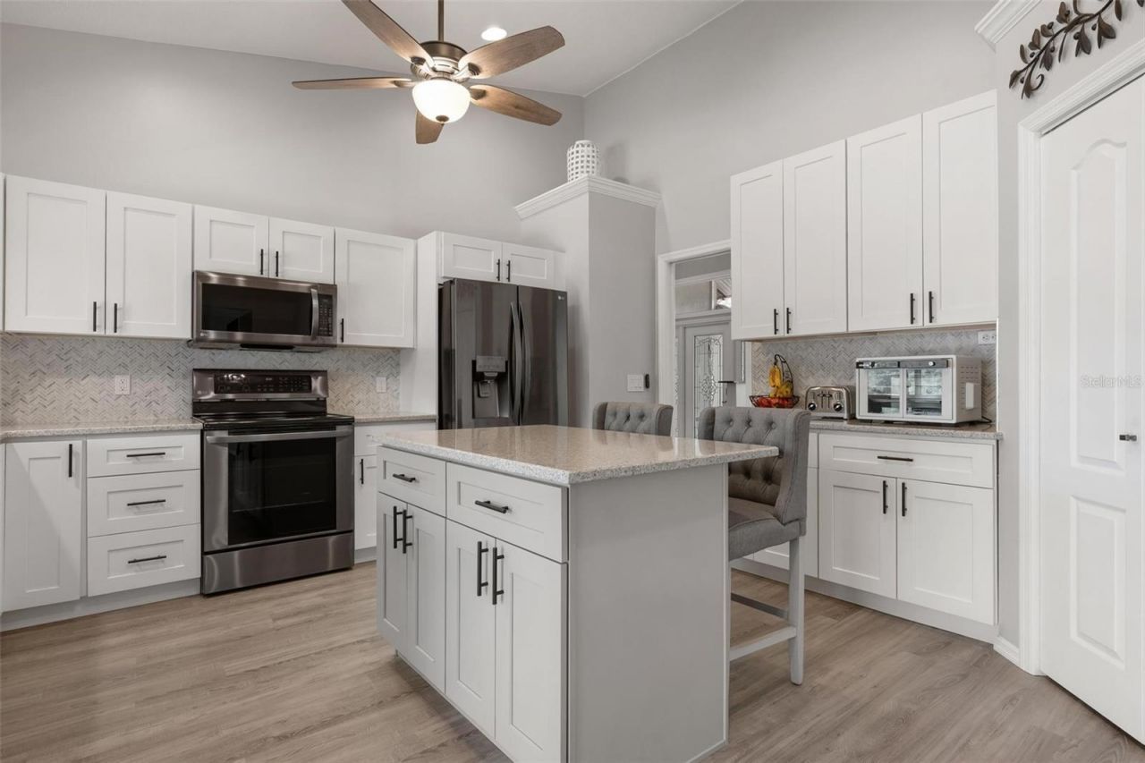 5009 Southern Pine Circle, Venice, FL 34293 Photo