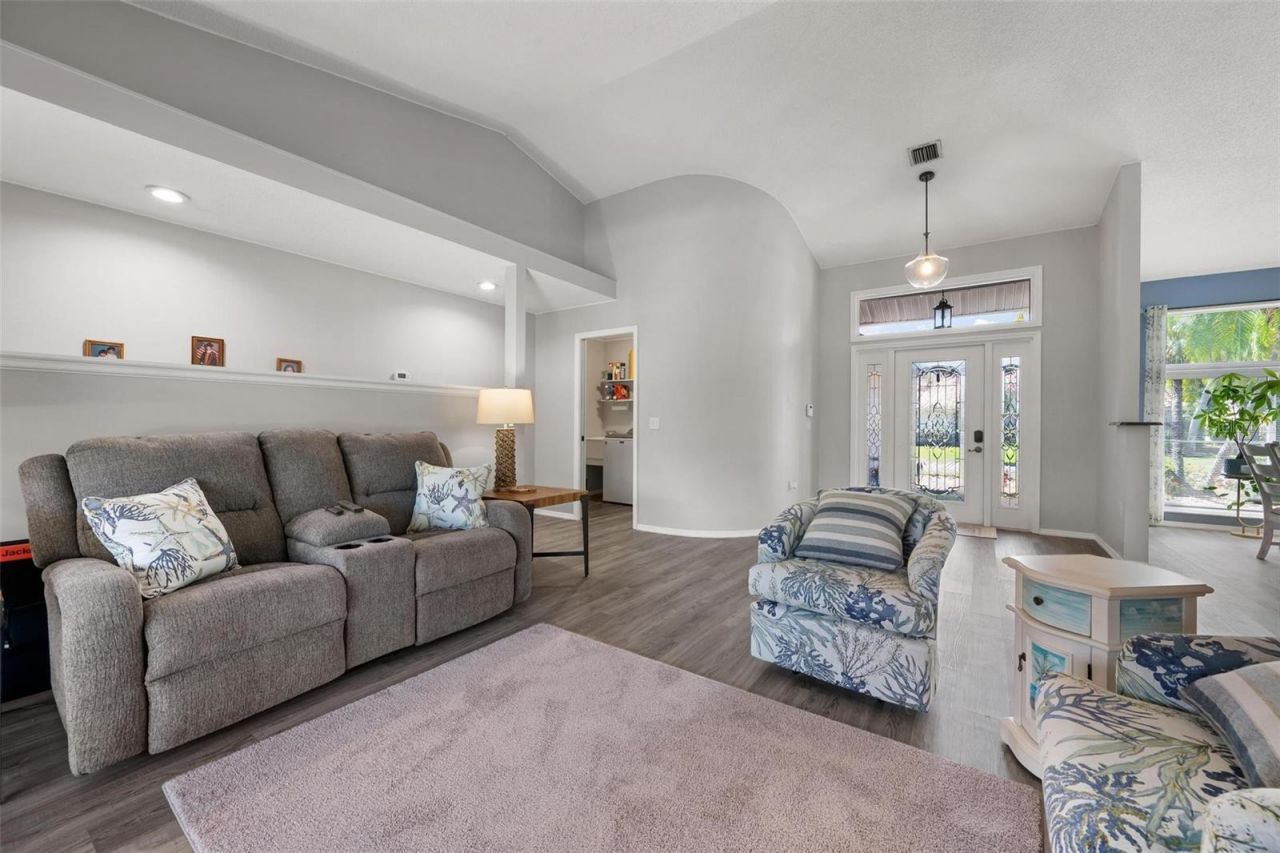 5009 Southern Pine Circle, Venice, FL 34293 Photo