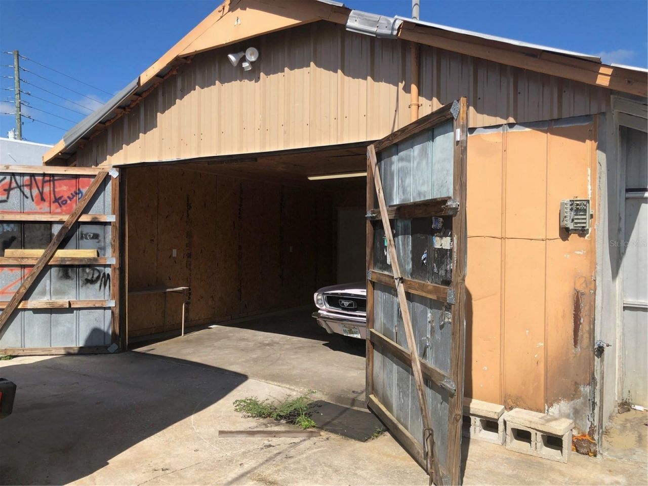 712 N Ridgewood Drive , Sebring, FL 33870 Photo