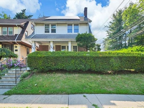 292 Clinton Avenue , New Rochelle, NY 10801