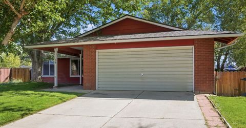 990 Ralph Court, Sparks, NV 89434 Photo