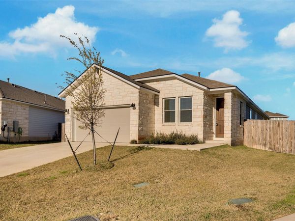 200 Cold Spring LOOP, Bastrop, TX 78602