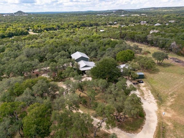 1100 Chapparal DR, Wimberley, TX 78676