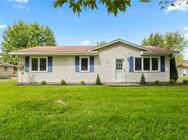 1731 Abbe Road S, Elyria, OH 44035