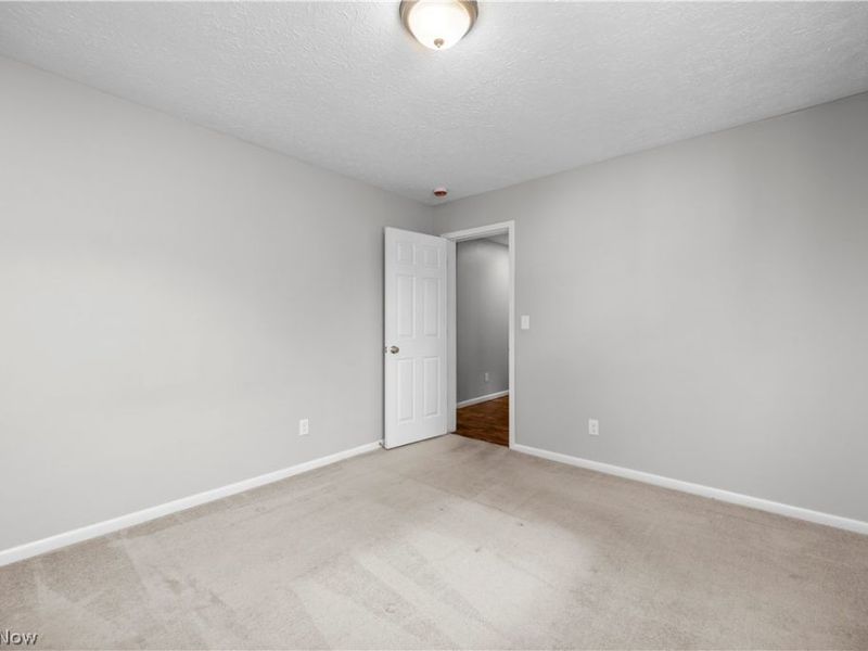 1731 Abbe Road S, Elyria, OH 44035 Photo 13