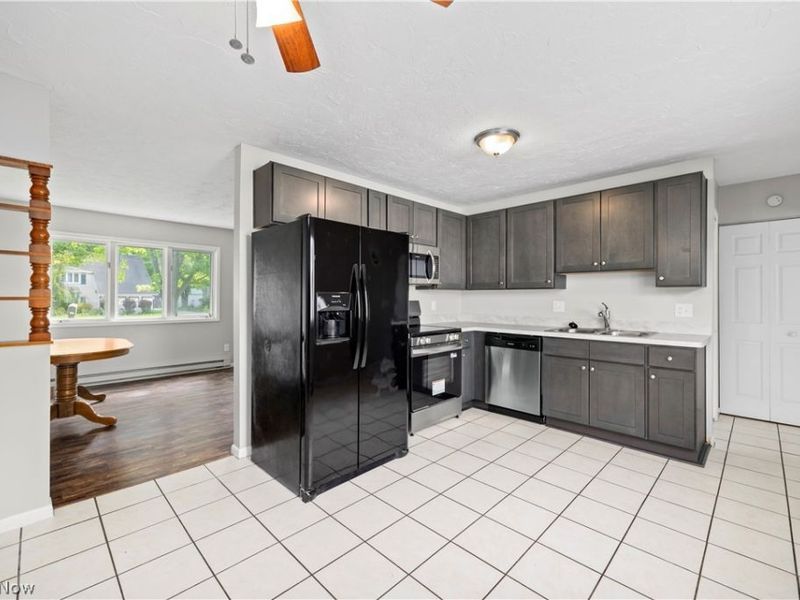 1731 Abbe Road S, Elyria, OH 44035 Photo 4
