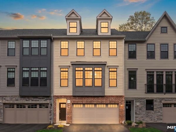 92 Cinnamon Drive, Upper Saddle River, NJ 07458