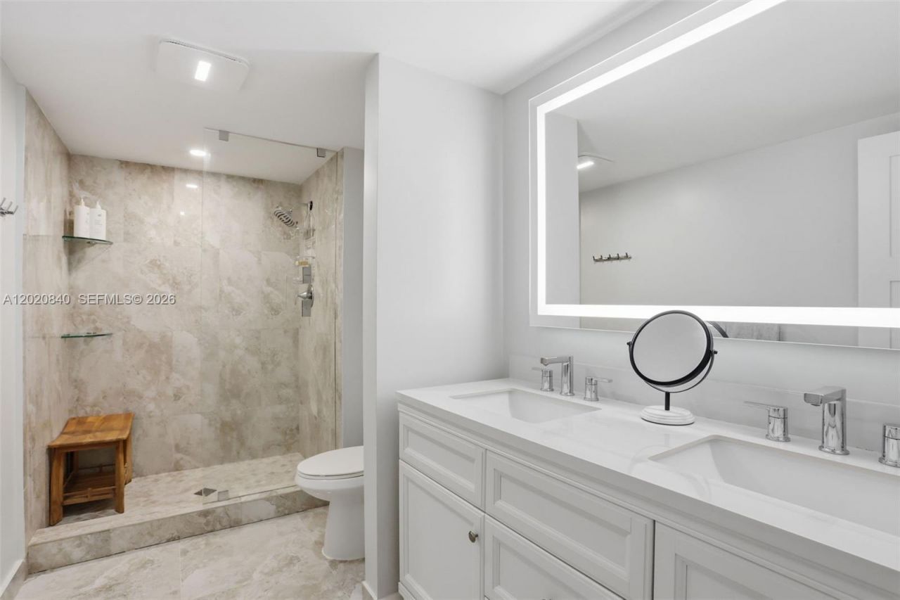 830 Greensward Ct, Unit 106-H, Delray Beach, FL 33445 Photo