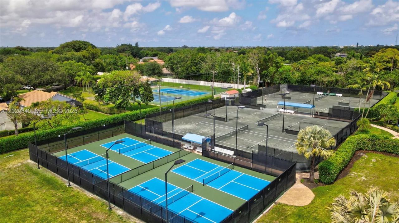 830 Greensward Ct, Unit 106-H, Delray Beach, FL 33445 Photo