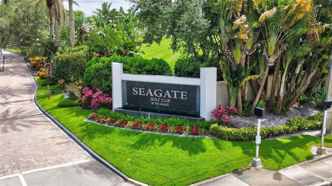 830 Greensward Ct, Unit 106-H, Delray Beach, FL 33445 Photo