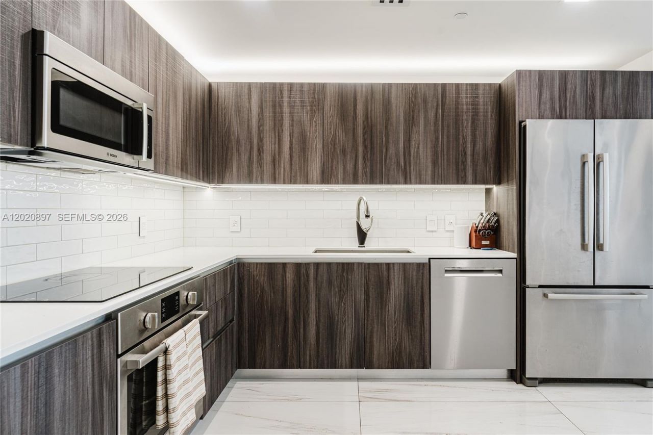 488 NE 18th St, Unit 1205, Miami, FL 33132 Photo
