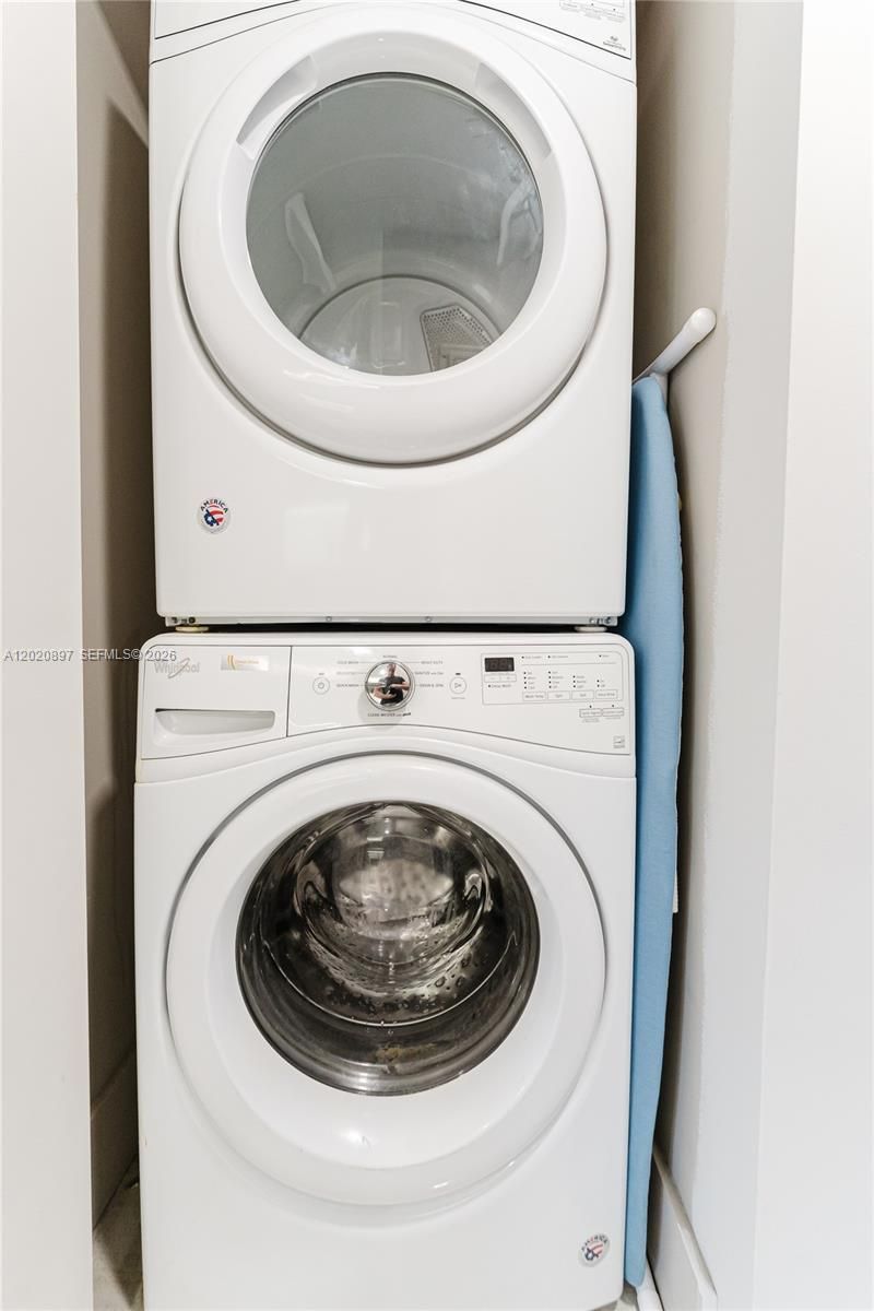488 NE 18th St, Unit 1205, Miami, FL 33132 Photo
