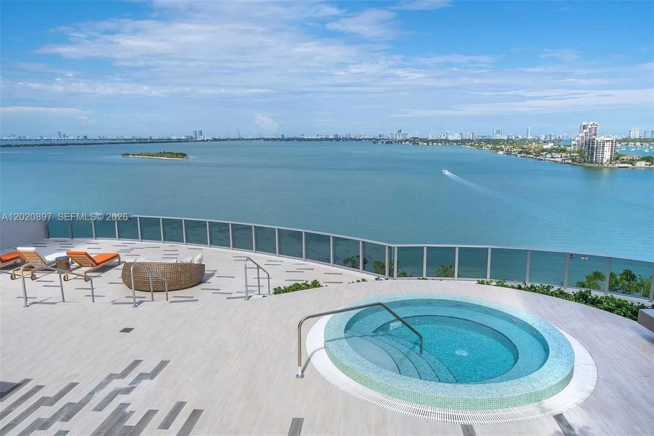488 NE 18th St, Unit 1205, Miami, FL 33132 Photo