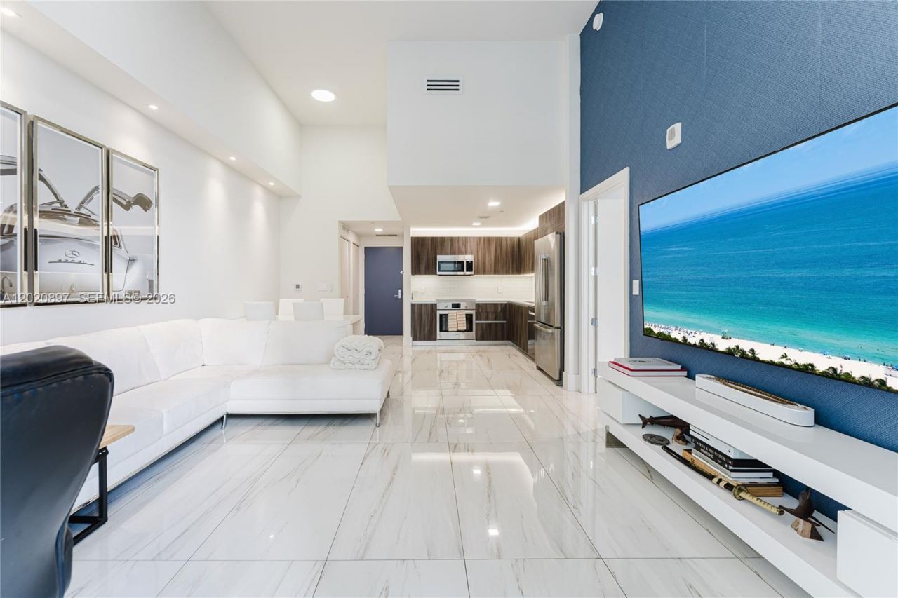 488 NE 18th St, Unit 1205, Miami, FL 33132 Photo