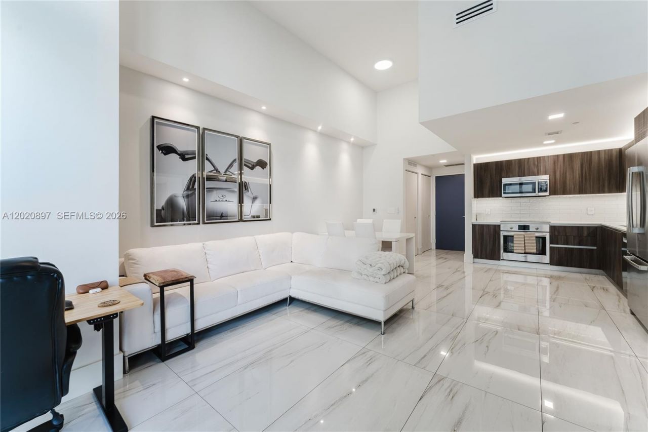 488 NE 18th St, Unit 1205, Miami, FL 33132 Photo