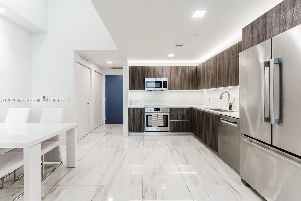 488 NE 18th St, Unit 1205, Miami, FL 33132 Photo