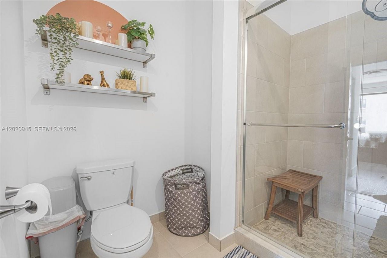 8301 NW 41st St , Unit B-309, Doral, FL 33166 Photo