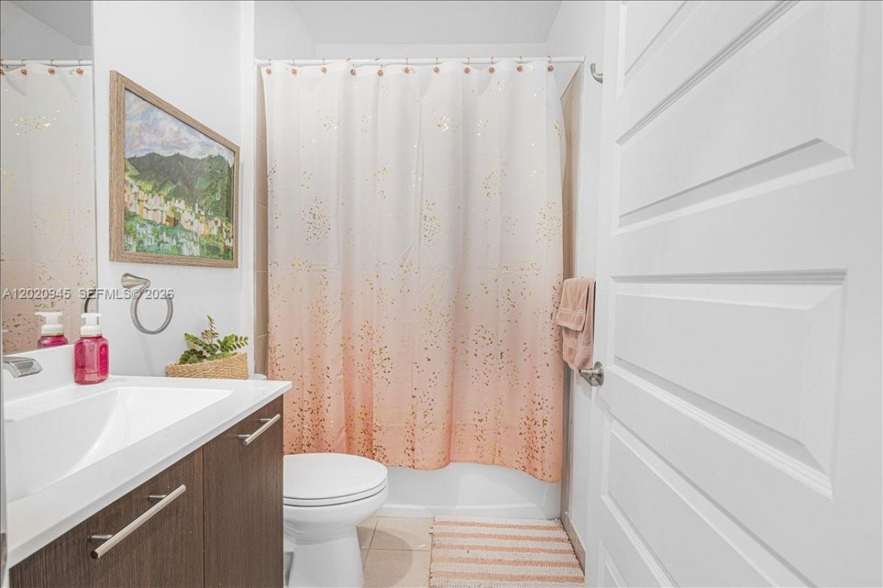 8301 NW 41st St , Unit B-309, Doral, FL 33166 Photo