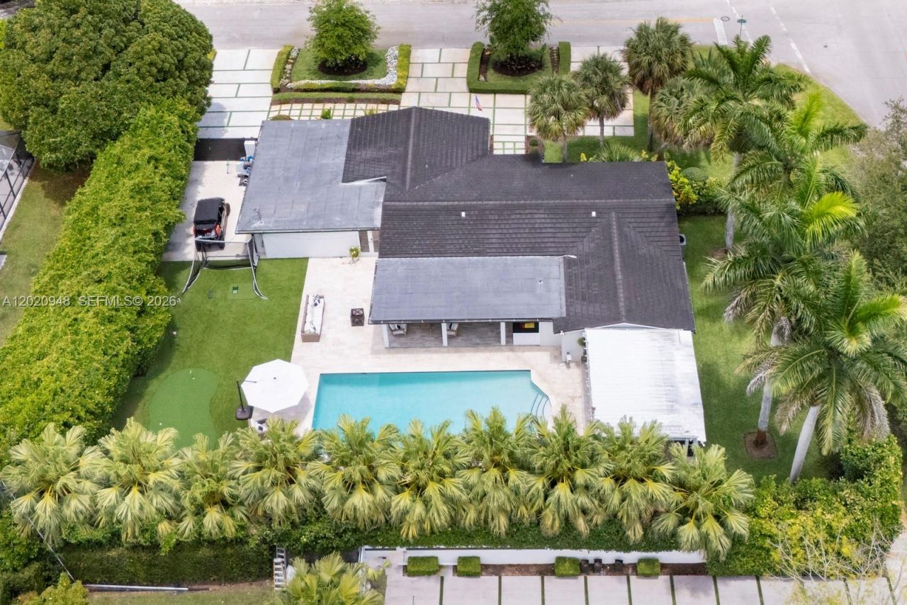 8200 SW 102nd St, Miami, FL 33156 Photo