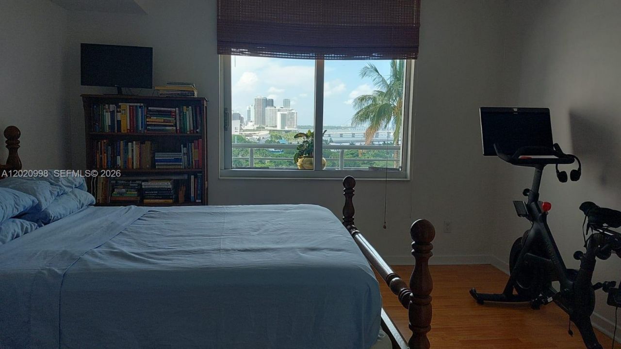 325 S Biscayne Bl , Unit 1516, Miami, FL 33131 Photo