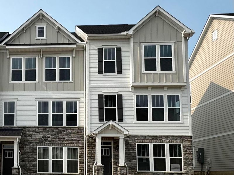 377 Shumard Lane, Unit Lot 203, Westerville, OH 43082 Photo 2