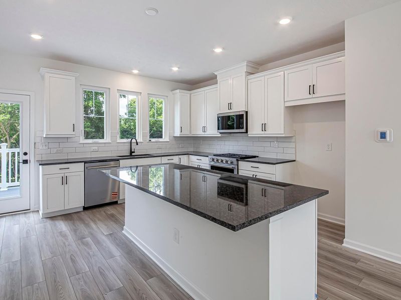 377 Shumard Lane, Unit Lot 203, Westerville, OH 43082 Photo 2