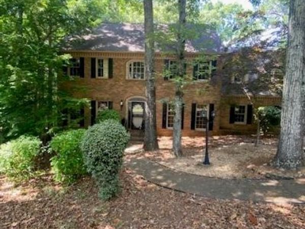 1260 Northcliff Trace, Roswell, GA 30076