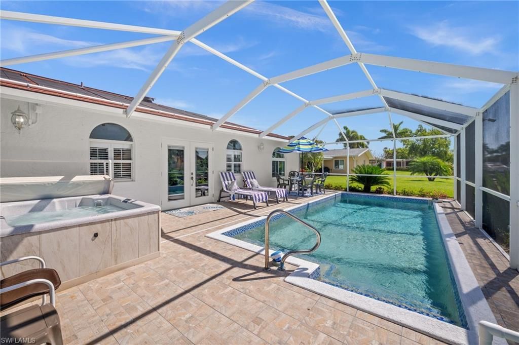 1432 Venetian Ct , Cape Coral, FL 33904 Photo