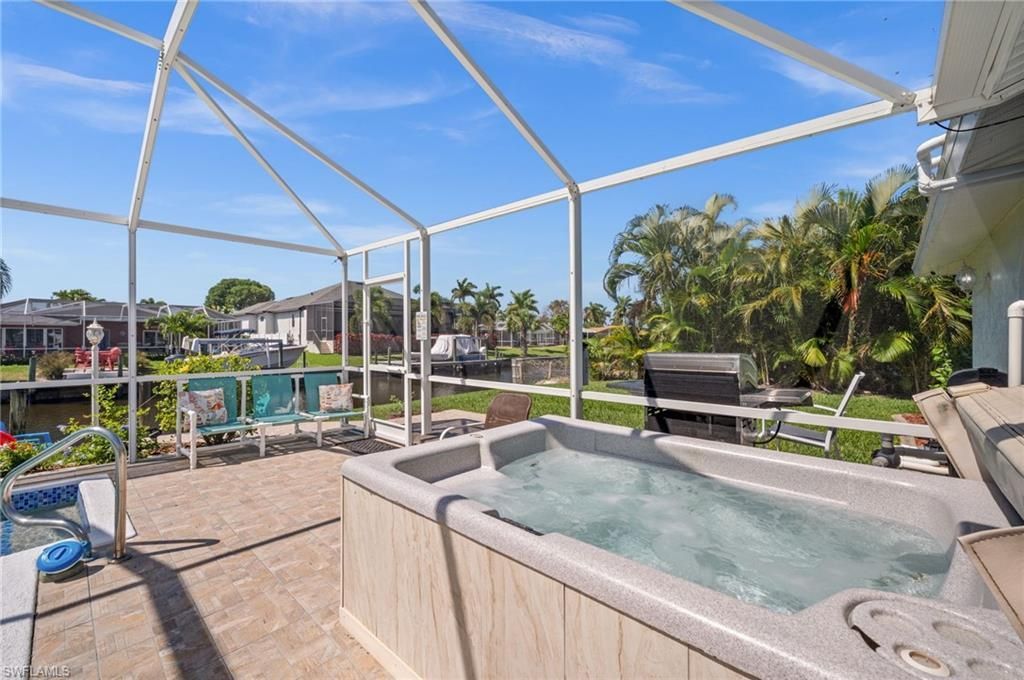 1432 Venetian Ct , Cape Coral, FL 33904 Photo