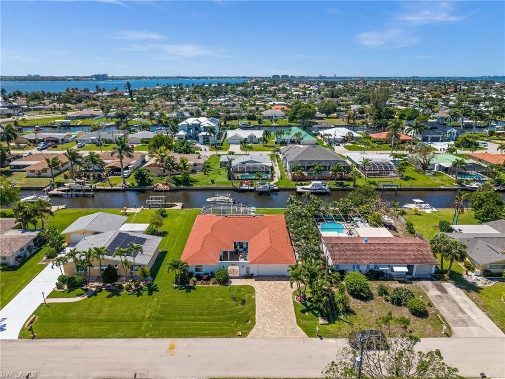 1432 Venetian Ct , Cape Coral, FL 33904 Photo