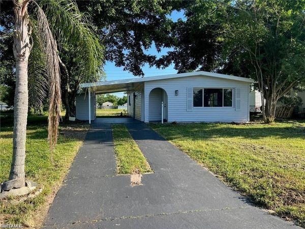 1109 Gifford AVE N, LEHIGH ACRES, FL 33936