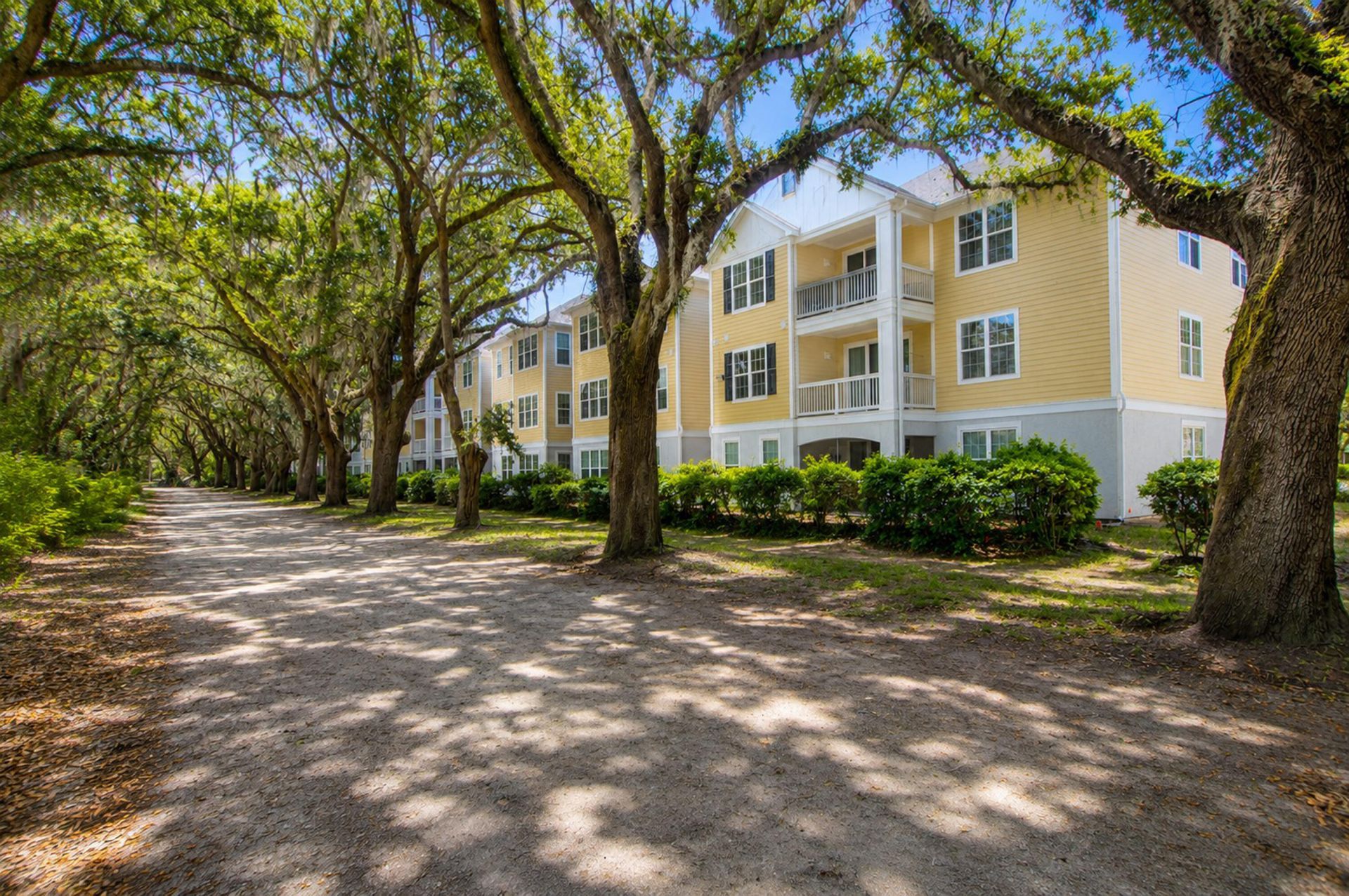 60 Fenwick Hall Alley Photo 33