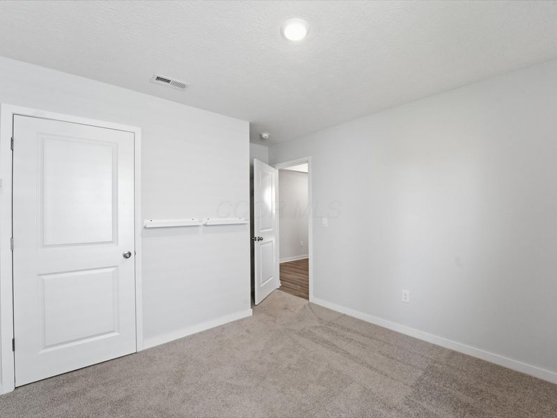3040 Wyntree Drive, Columbus, OH 43232 Photo 14