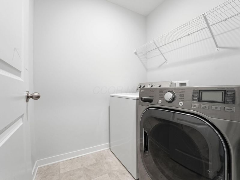 3040 Wyntree Drive, Columbus, OH 43232 Photo 16