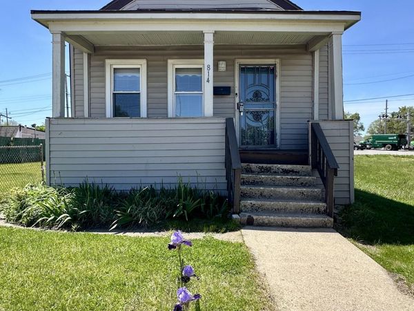 814 Summer Street , Hammond, IN 46320