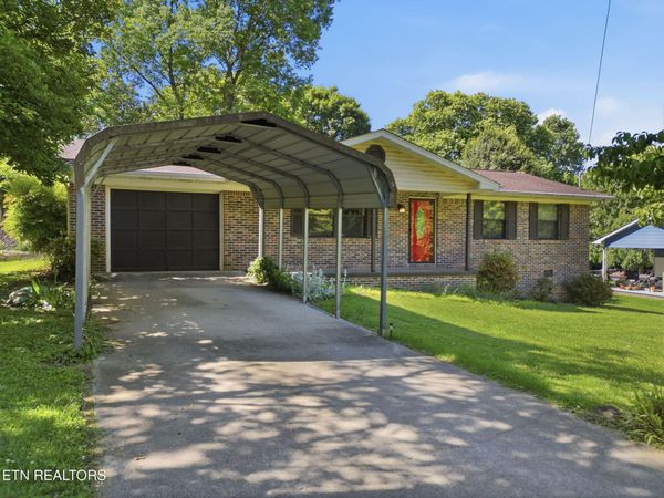 802 Lake Glen Lane, Knoxville, TN 37920