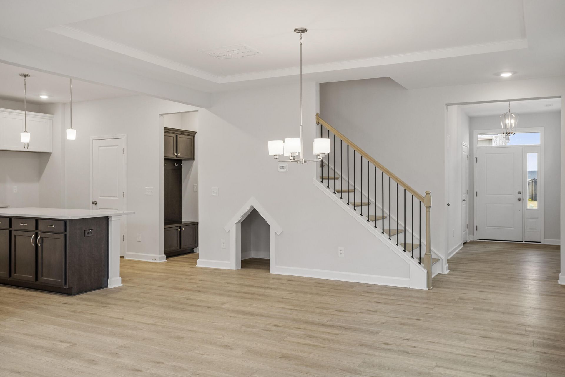 213 Crosswick Street Photo 13