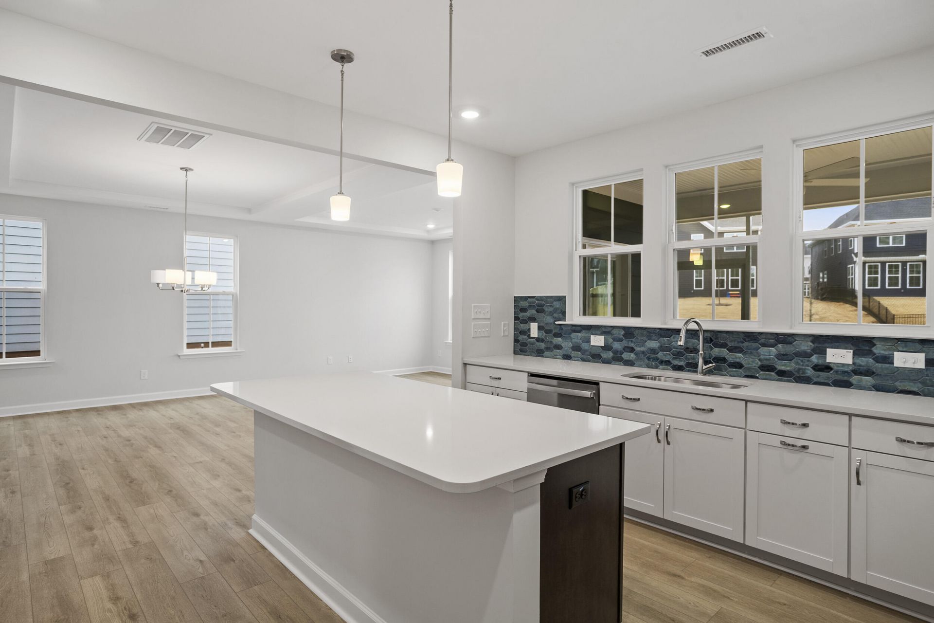 213 Crosswick Street Photo 19
