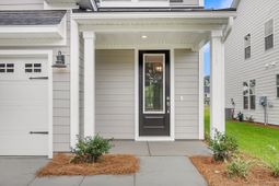 213 Crosswick Street photo 4
