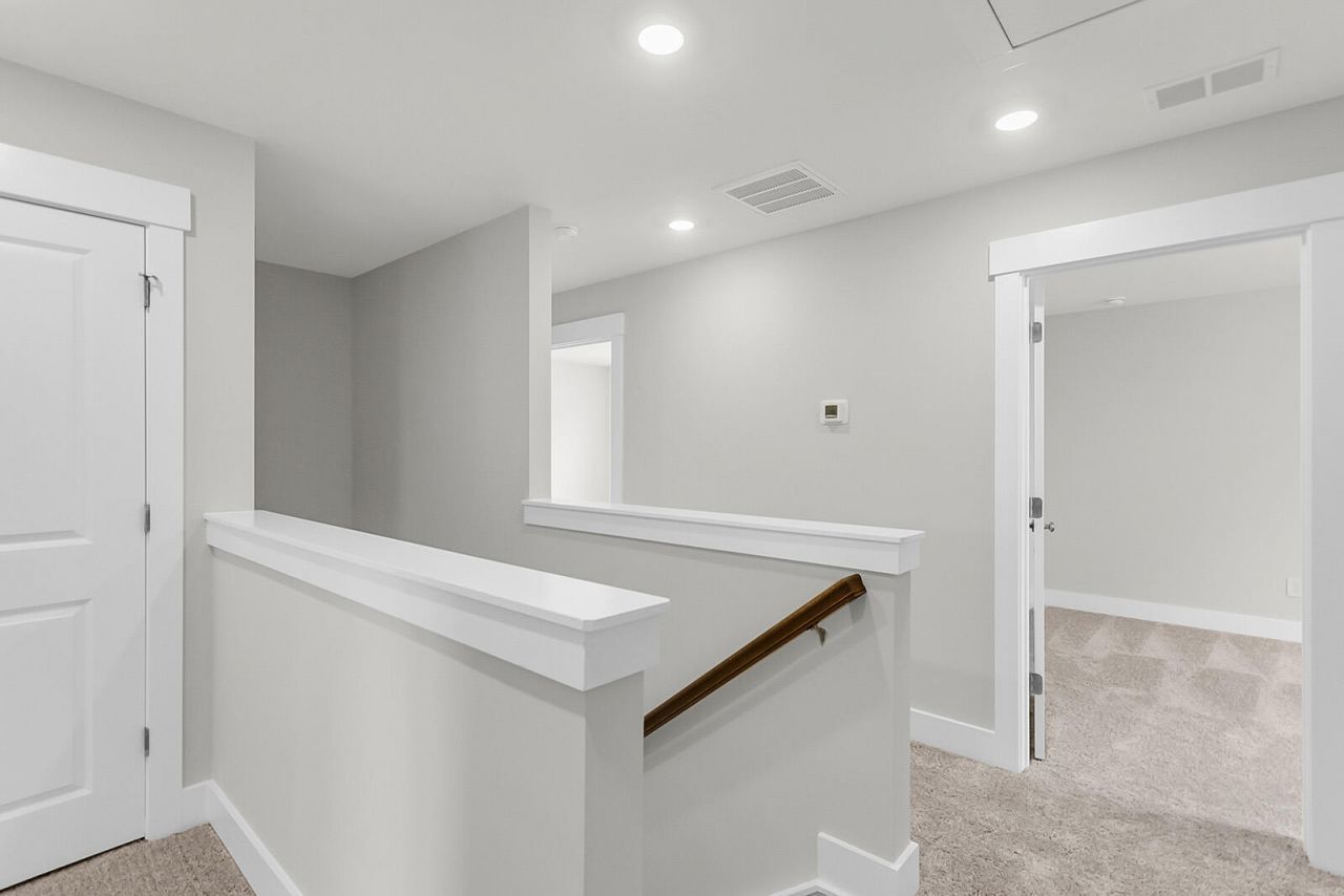 213 Crosswick Street Photo 25