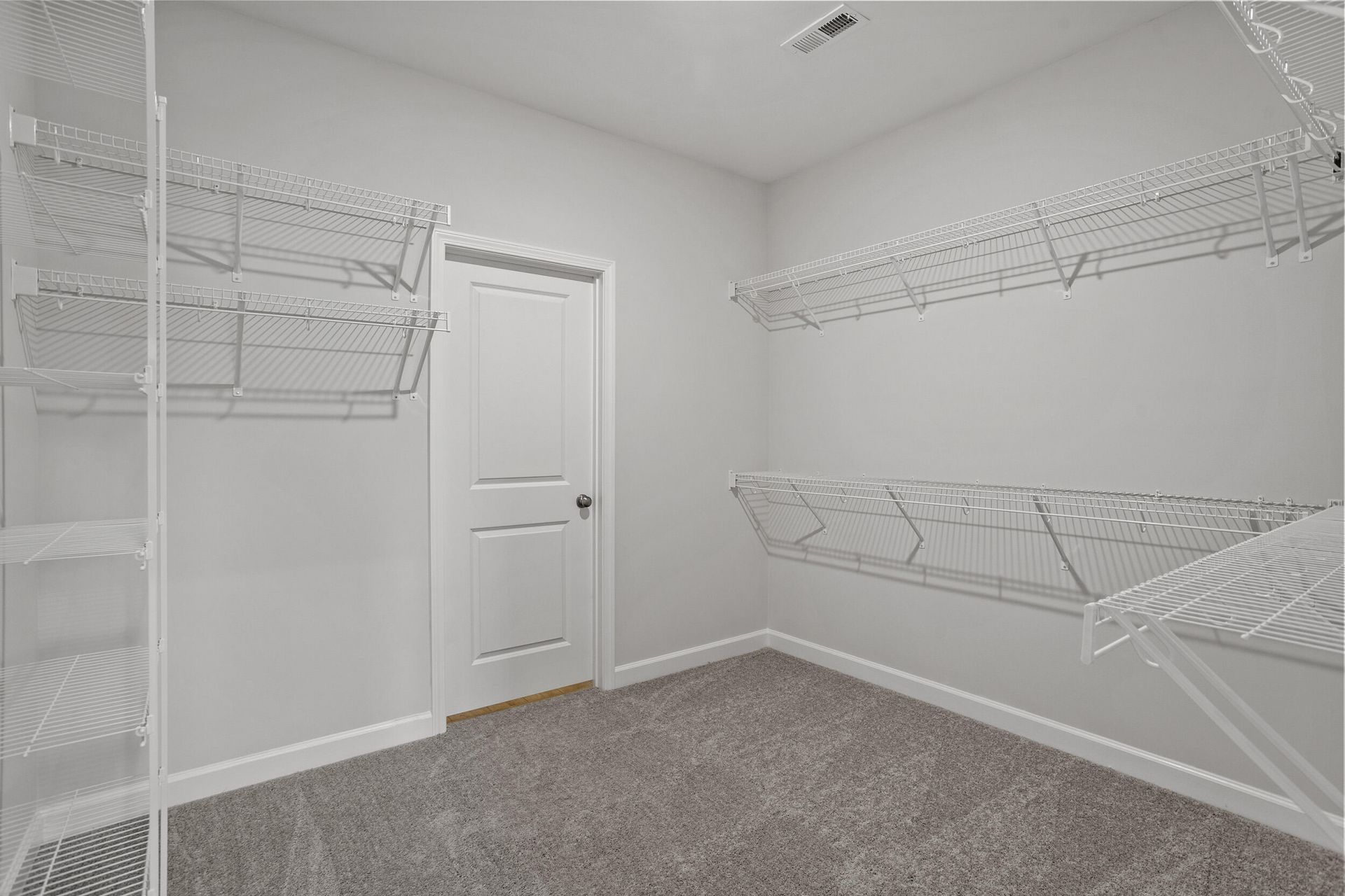 213 Crosswick Street Photo 25
