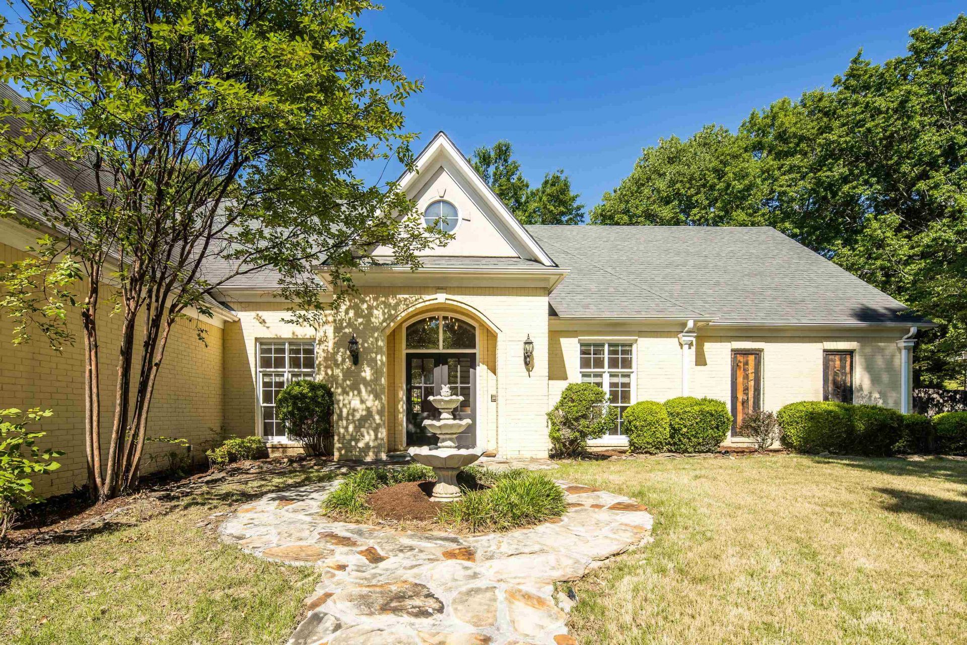 341 FOREST HILL-IRENE RD Memphis, TN 38018
